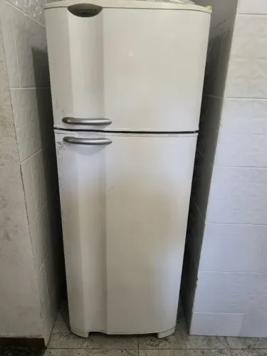 Geladeira Electrolux DC48 Air Flow System - Ótimo Estado!