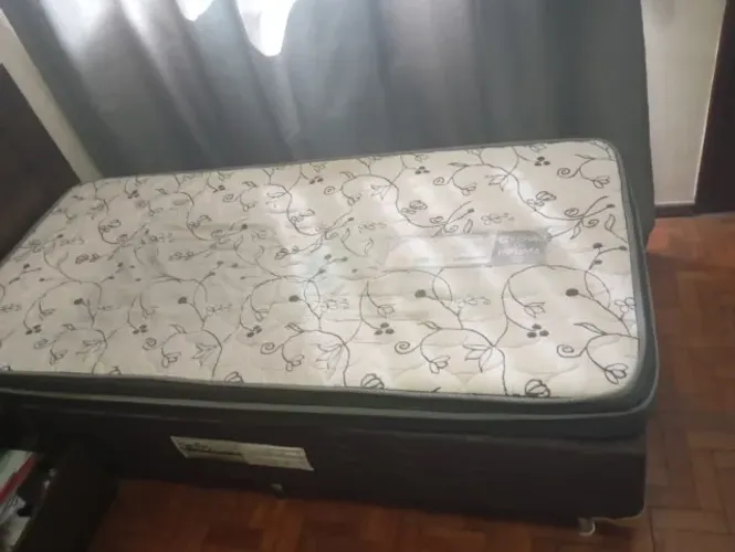 Cama solteiro box (base + colchão + cabeceira com nicho e gaveta)