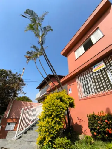 Sobrado à Venda no Km 18 em Osasco - Conforto e Praticidade