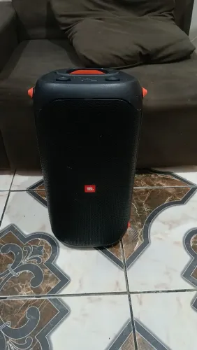 Vendo caixa de som Bombox JBL