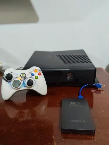 XBOX 360 DESBLOQUEADO + HD LOTADO DE JOGOS + JOGOS FÍSICOS
