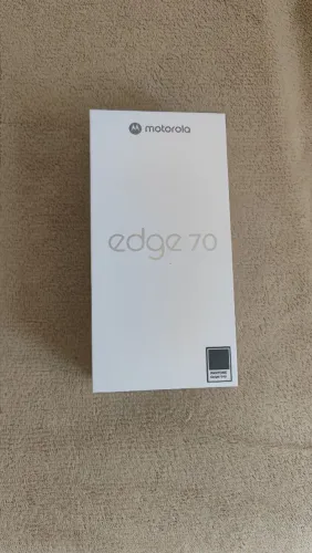 Motorola Edge 70 - 256 GB | 8 GB RAM | Gadget Gray (Cinza) - Novo, nunca usado