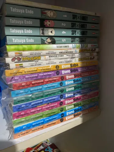 Mangás variados