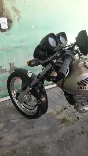 Vendo titan 150 2008.