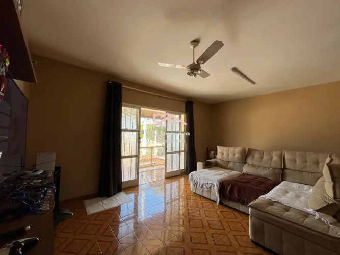 CASA RESIDENCIAL em SALTO - SP, VILA ROMÃO