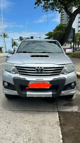 Toyota Hilux SW4 SRV D4-d 4X4 3.0 TDI Dies. AUT 2014