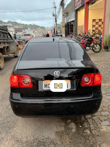 Volkswagen Polo Sedan 1.6 MI Total Flex 8V 4P 2011
