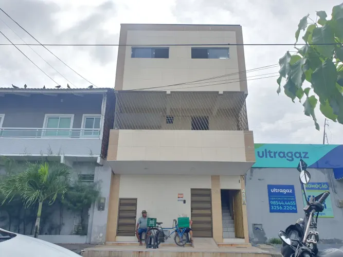 Prédio/Edifício inteiro para venda tem 234 metros quadrados em Vila União - Fortaleza - CE