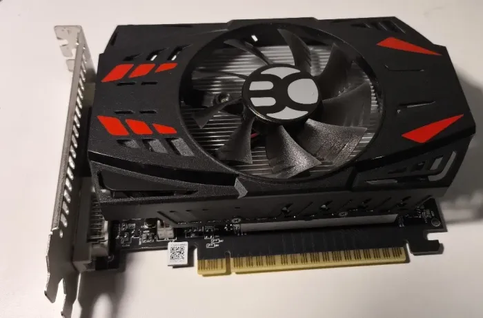 Sucata GTX 750 Ti 4GB Bluecase - Para Retirada de Peças / Conserto