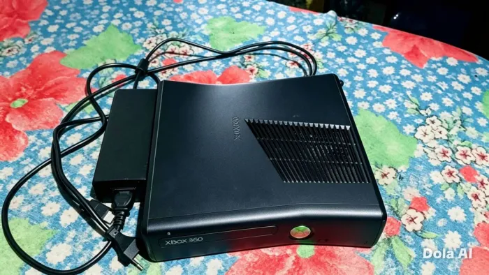 ? XBOX 360 SLIM 500GB - APARELHO EM EXCELENTE ESTADO!