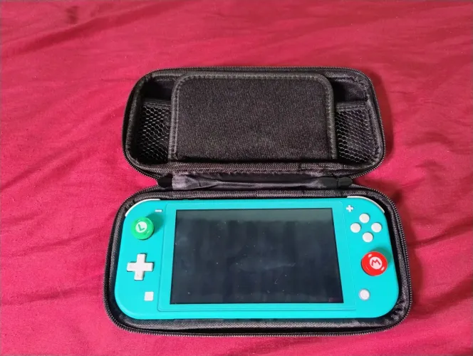 Vendo Nintendo Switch lite turquesa