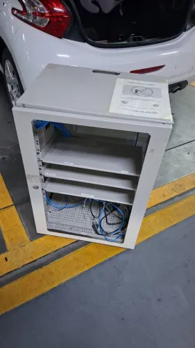 RACK 24U
