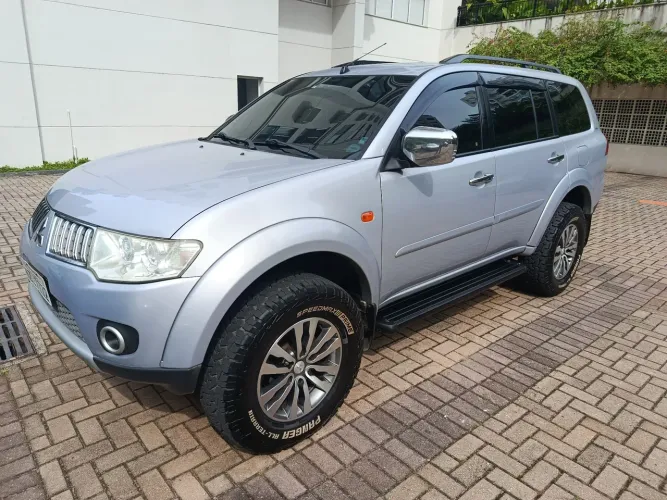 Mitsubishi Pajero Dakar 3.2 4X4 T.i. Dies. 5P Aut. 2012