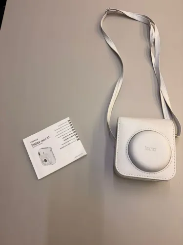 Câmera Instantânea Fujifilm Instax Mini 12 - Branca (Semi Nova)