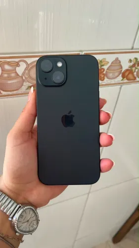iPhone 15 128GB - Muito Conservado!