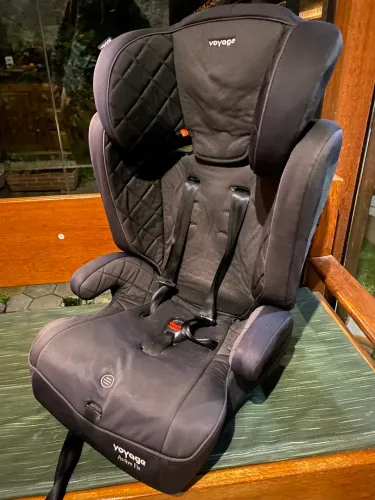Cadeirinha para carro Voyage Active Fix (9 a 36kg)