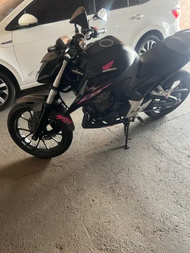 Cb 300 nova sem nenhum detalhe só transferir