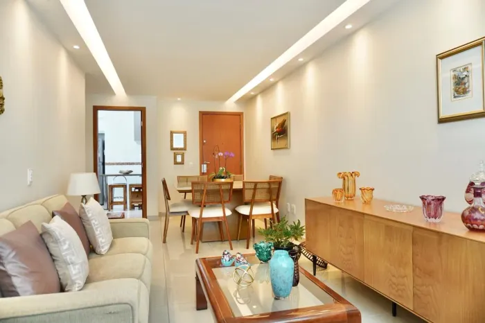 Apartamento à Venda - Sagrada Família, 3 Quartos, 83 m2