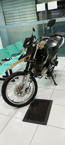 Yamaha Crosser 150 (21/22) - Pneus Novos e Emplacada 2026!
