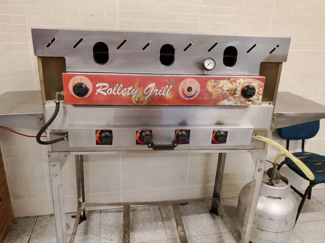 Forno esteira a gás
