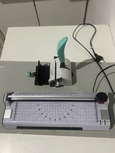 Materiais para encadernação 