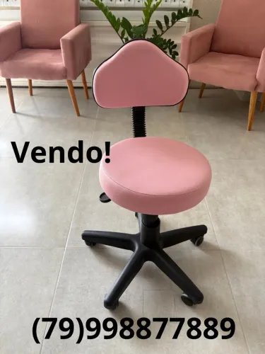 Cadeira com rodinhas