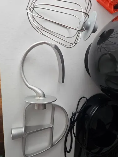 Batedeira Planetária Mondial 700W