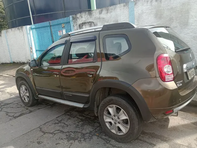 Renault Duster Dynamique 2.0 Hi-flex 16V Aut. 2014