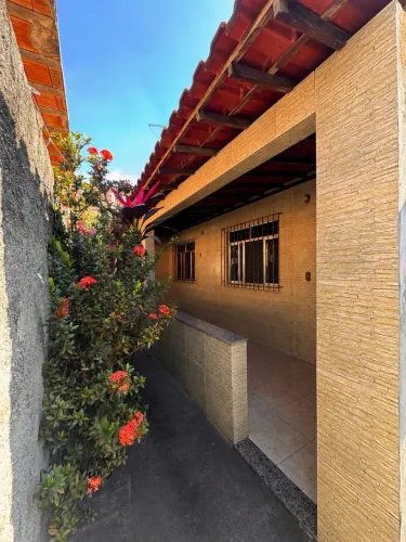 Casa em Heliópolis INDEPENDENTE