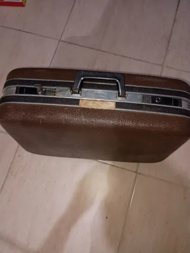 Mala antiga para colecionador 