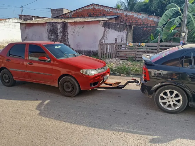 Reboque automotivo