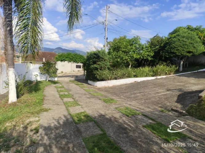 Chácara á venda em Paraisópolis -MG.
