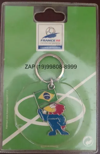 CHAVEIRO COPA 1998 COM BANDEIRA DO BRASIL - NOVO - NA EMBALAGEM - RARIDADE IMPERDÍVEL !