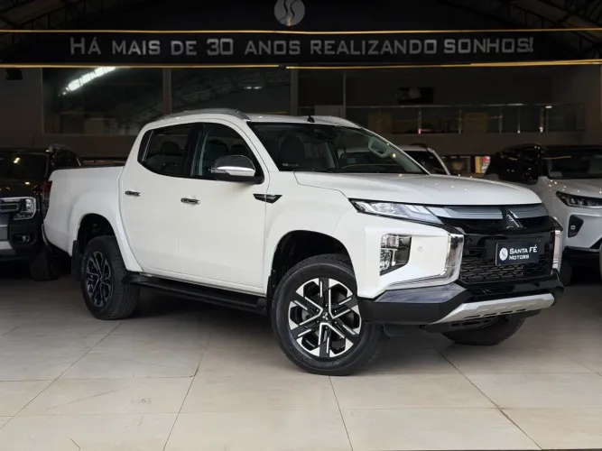Mitsubishi L200 Triton Sport HPE-S 2.4 CD Dies. AUT 2024