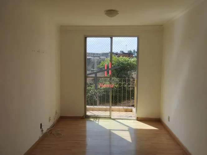 Apartamento com 2 dormitórios e vaga - 67 mts²