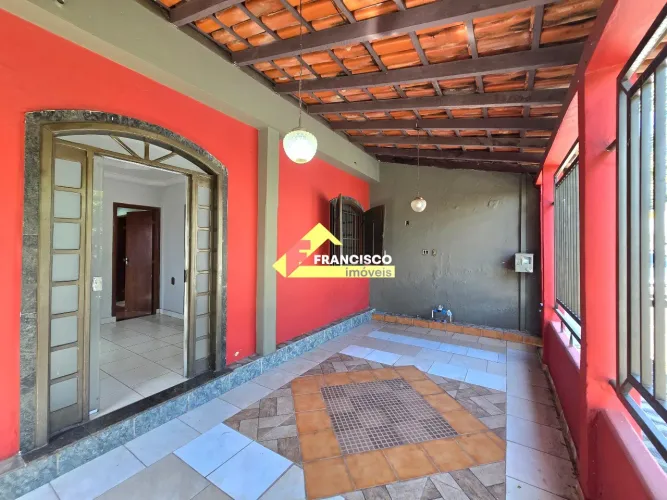 Casa à venda, 3 quartos, 1 suíte, 2 vagas, São Sebastião - Divinópolis/MG