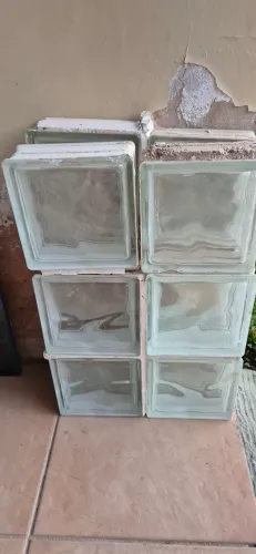 Blocos de vidros (DOAÇÃO)