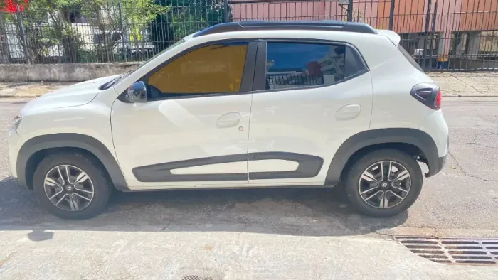 Renault Kwid Intense 1.0 Flex 12V 5P Mec. 2024