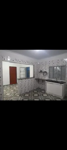 Alugo está casa