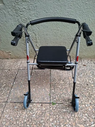 Andador 4 rodas alumínio com assento dobravel
