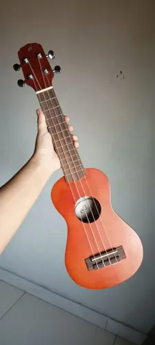 Vendo ukulele soprano