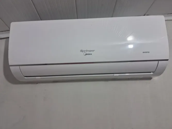 Ar condicionado 