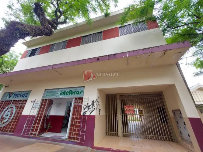 Apartamento para alugar em Maringá, Zona 03, com 3 quartos, com 80 m²