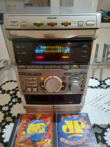 Central mini system Sony grx800 ( usada e antiga)