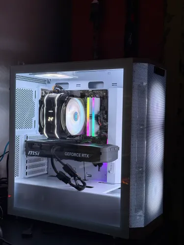 Gabinete gamer Silverstone Fara 514x com 4 fans