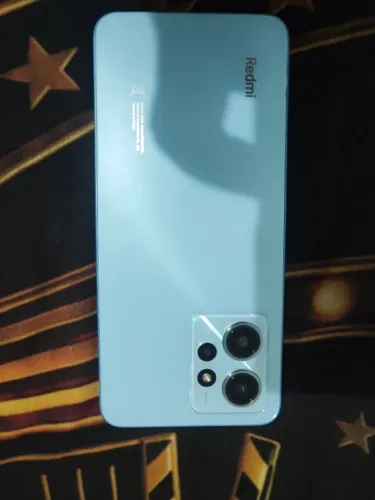 Redimi note 12 de 128 GB...