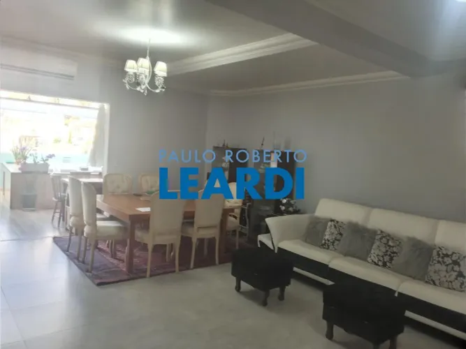 CASA EM CONDOMÍNIO - MORUMBI - SP