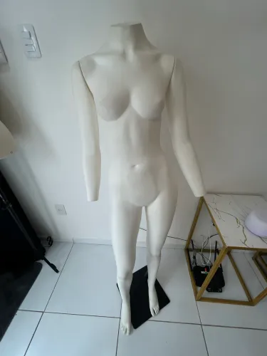 Maniquins
