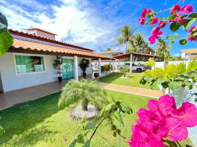 Excelente casa 5/4, Infraestrutura completa, condomínio fechado, Lado praia