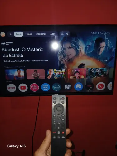 TV 32" TCL Smart,2 meses de uso,em bom estado,sem nenhum risco,controle remoto intacto.